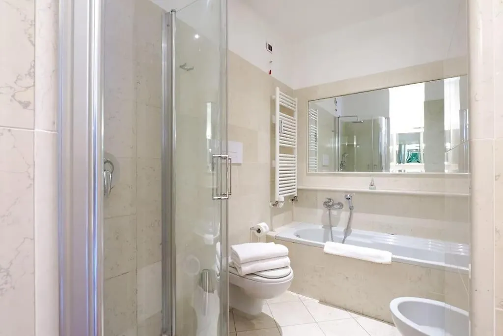 Ampio Bilocale City Life - Mirable Pm Milan 0*,  Italy